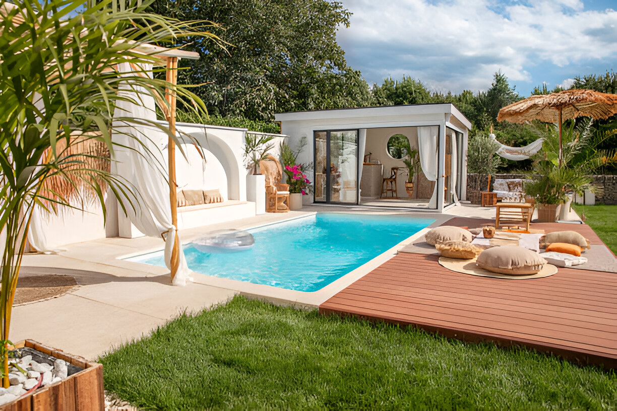 Poolside Design